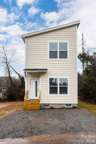 4 Wyndom Lane, Asheville, NC 28805