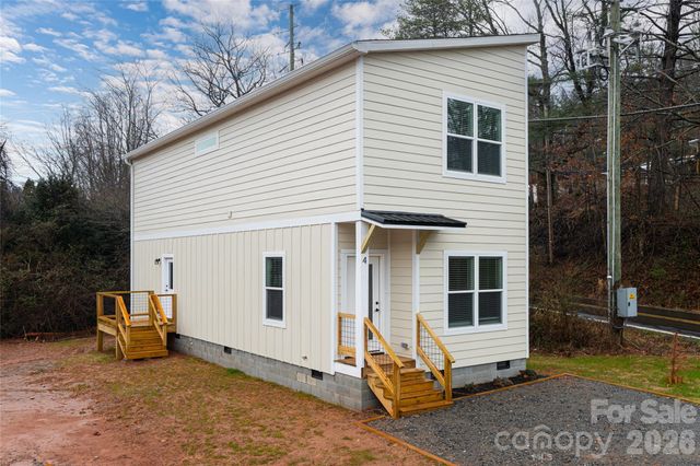 4 Wyndom Lane, Asheville, NC 28805