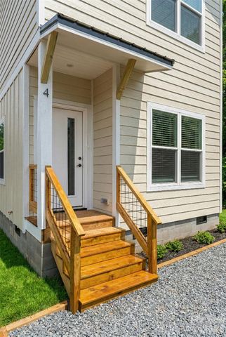 4 Wyndom Lane, Asheville, NC 28805