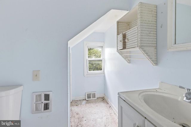 342 EMPIRE AVE, Blackwood, NJ 08012