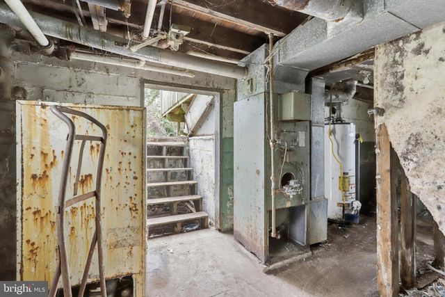 342 EMPIRE AVE, Blackwood, NJ 08012