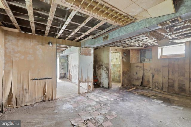 342 EMPIRE AVE, Blackwood, NJ 08012