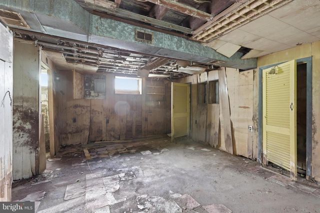 342 EMPIRE AVE, Blackwood, NJ 08012