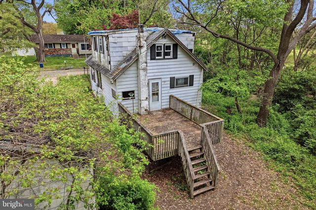 342 EMPIRE AVE, Blackwood, NJ 08012