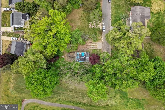 342 EMPIRE AVE, Blackwood, NJ 08012