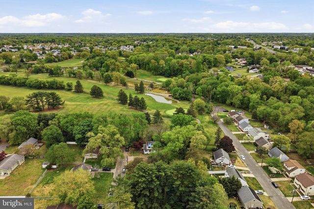 342 EMPIRE AVE, Blackwood, NJ 08012