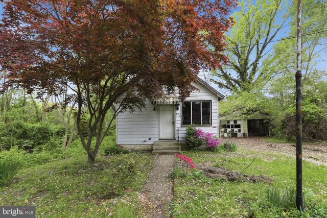 342 EMPIRE AVE, Blackwood, NJ 08012