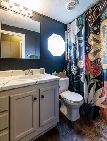 302 N 8th Street, Hammon, OK 73650