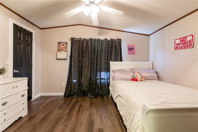 302 N 8th Street, Hammon, OK 73650