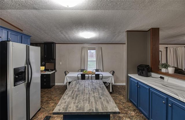 302 N 8th Street, Hammon, OK 73650