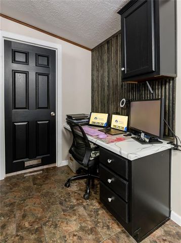 302 N 8th Street, Hammon, OK 73650