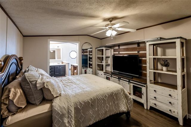 302 N 8th Street, Hammon, OK 73650