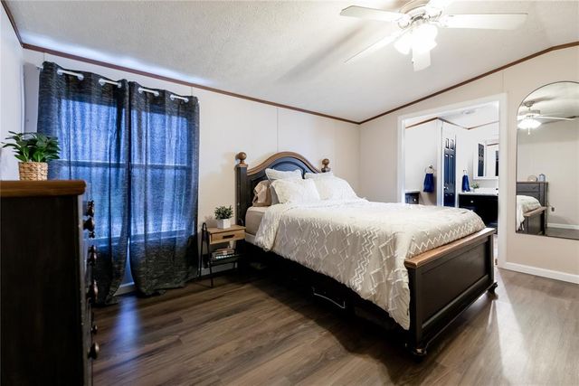 302 N 8th Street, Hammon, OK 73650