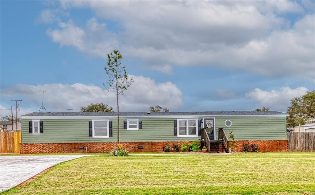 302 N 8th Street, Hammon, OK 73650