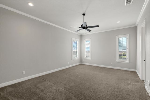 518 Stone Canyon Drive, Mcgregor, TX 76657