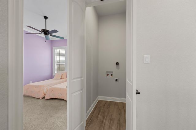 518 Stone Canyon Drive, Mcgregor, TX 76657