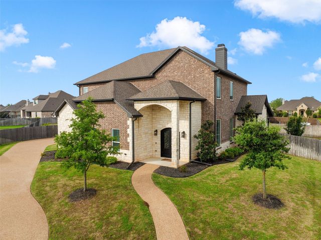 518 Stone Canyon Drive, Mcgregor, TX 76657