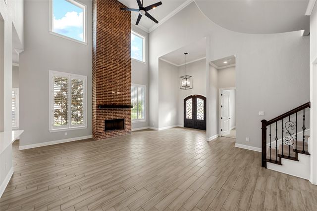 518 Stone Canyon Drive, Mcgregor, TX 76657