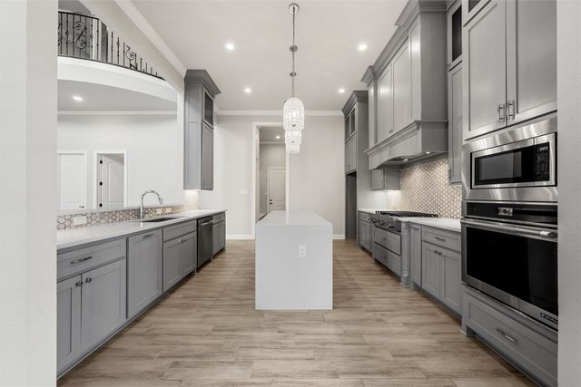 518 Stone Canyon Drive, Mcgregor, TX 76657