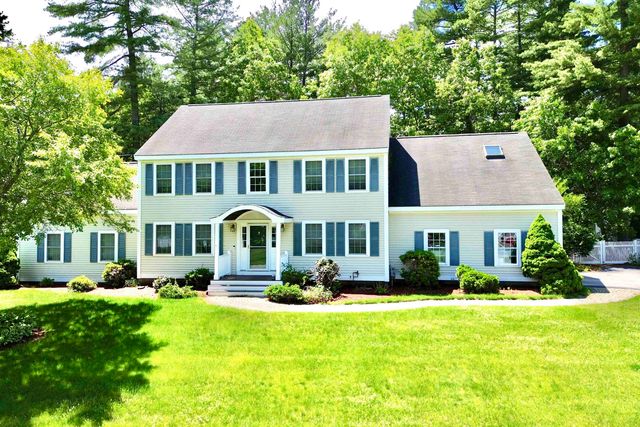 8 Sandstone Drive, Nashua, NH 03063