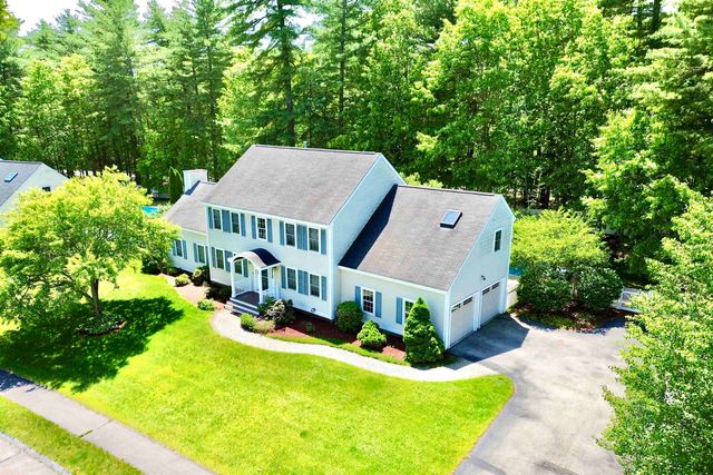 8 Sandstone Drive, Nashua, NH 03063