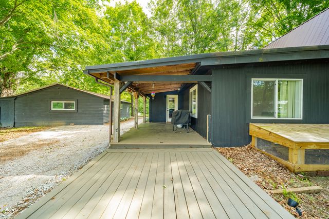 7042 E 1000 N, Pendleton, IN 46064