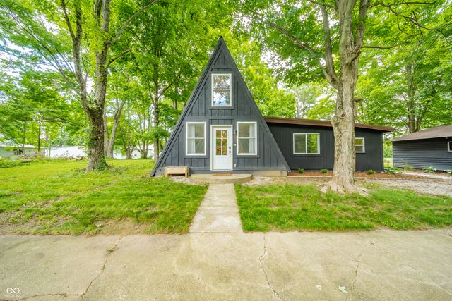 7042 E 1000 N, Pendleton, IN 46064