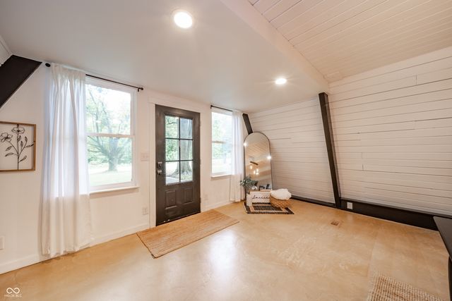 7042 E 1000 N, Pendleton, IN 46064