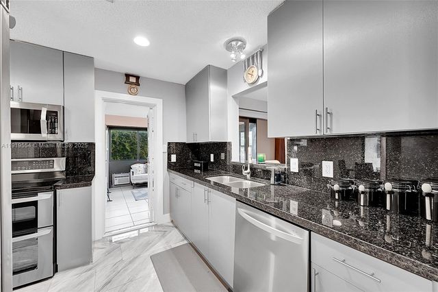 14664 Bonaire Blvd, Delray Beach, FL 33446