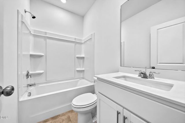 17 S Annrose Drive, Pine Level, NC 27569