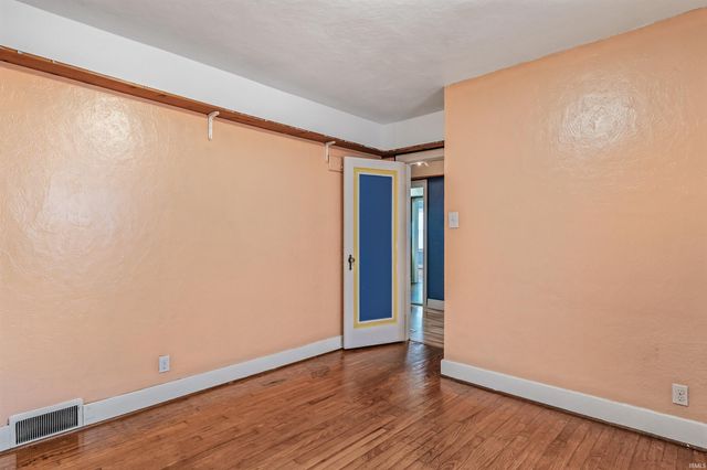 4533 E Lafayette Esplanade Avenue, Fort Wayne, IN 46806