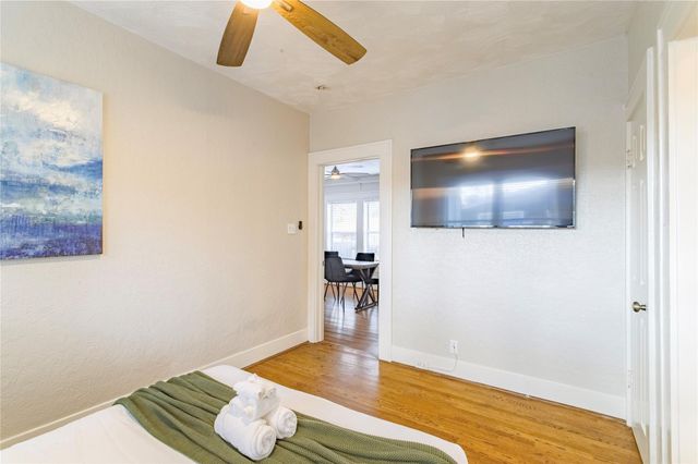 222 Moody Street, Houston, TX 77009