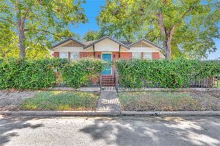 222 Moody Street, Houston, TX 77009