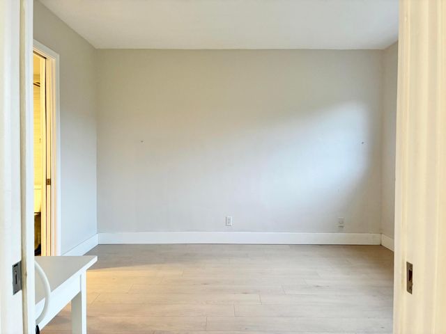 2204 NE 36th Street Apt 26, Lighthouse Point, FL 33064