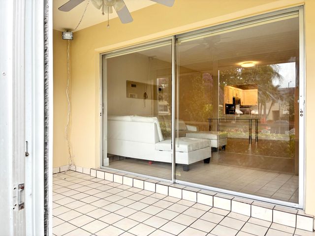 2204 NE 36th Street Apt 26, Lighthouse Point, FL 33064