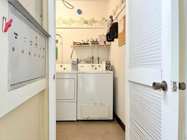 2204 NE 36th Street Apt 26, Lighthouse Point, FL 33064