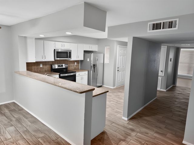 14515 Wunderlich Drive 607, Houston, TX 77069