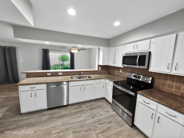 14515 Wunderlich Drive 607, Houston, TX 77069