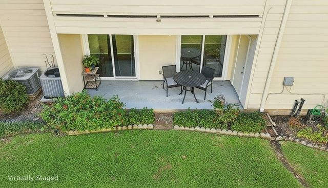 14515 Wunderlich Drive 607, Houston, TX 77069