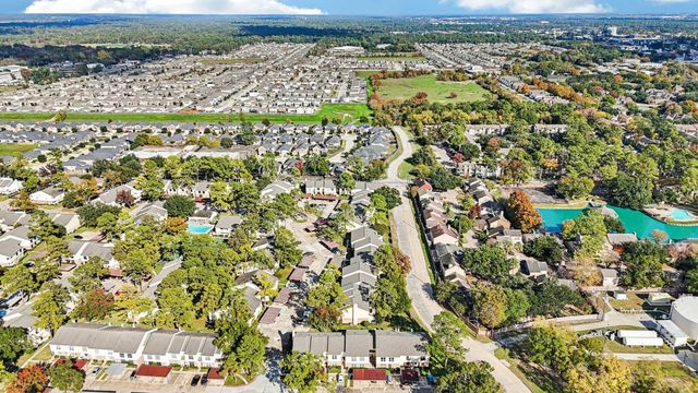 14515 Wunderlich Drive 607, Houston, TX 77069