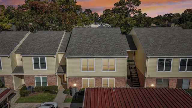 14515 Wunderlich Drive 607, Houston, TX 77069