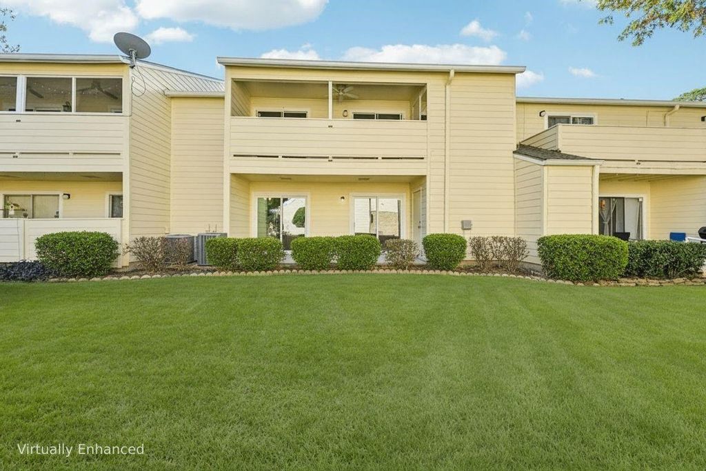 14515 Wunderlich Drive 607, Houston, TX 77069
