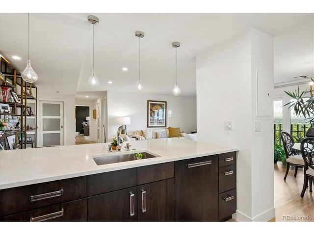 460 S Marion Pkwy B-1053, Denver, CO 80209