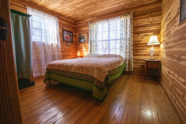 5201 Highway 94, Rogers, AR 72756