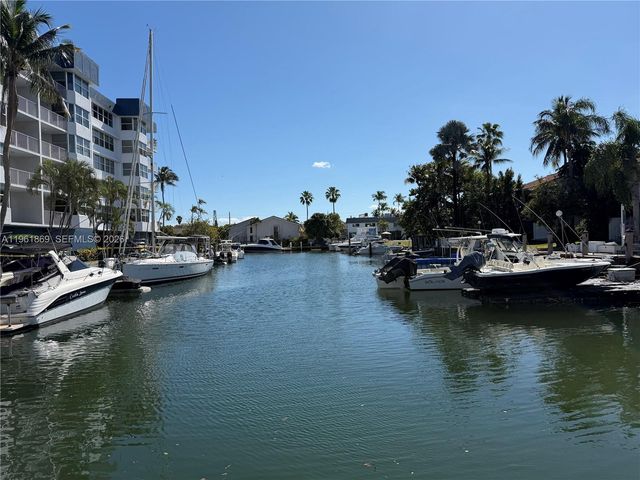 16546 NE 26th Avenue 6H, North Miami Beach, FL 33160