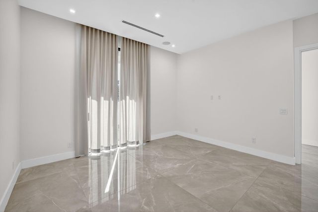 1225 NE 4th Street, Fort Lauderdale, FL 33301