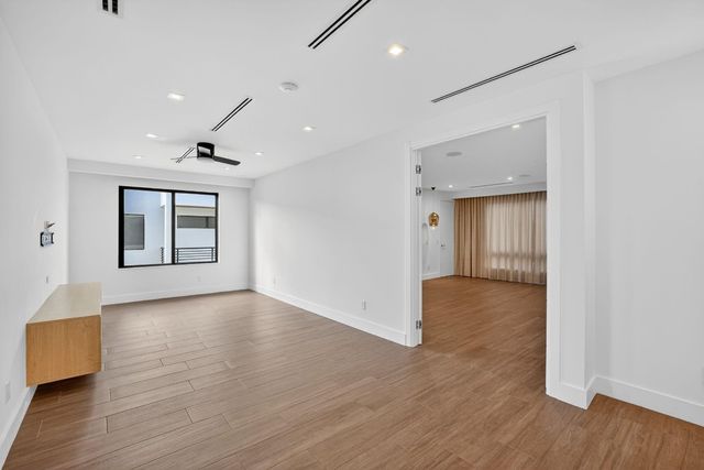 1225 NE 4th Street, Fort Lauderdale, FL 33301