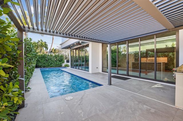 1225 NE 4th Street, Fort Lauderdale, FL 33301