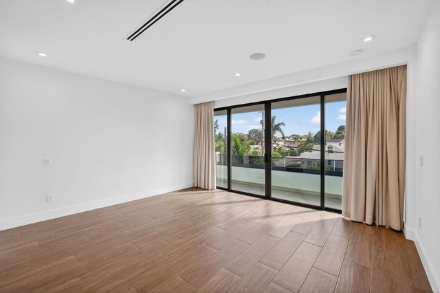 1225 NE 4th Street, Fort Lauderdale, FL 33301