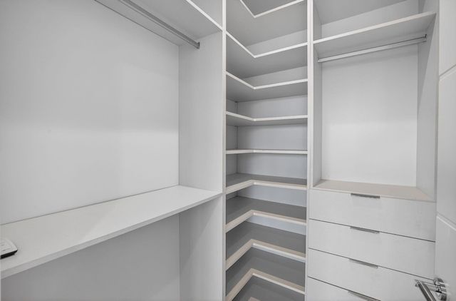 1225 NE 4th Street, Fort Lauderdale, FL 33301